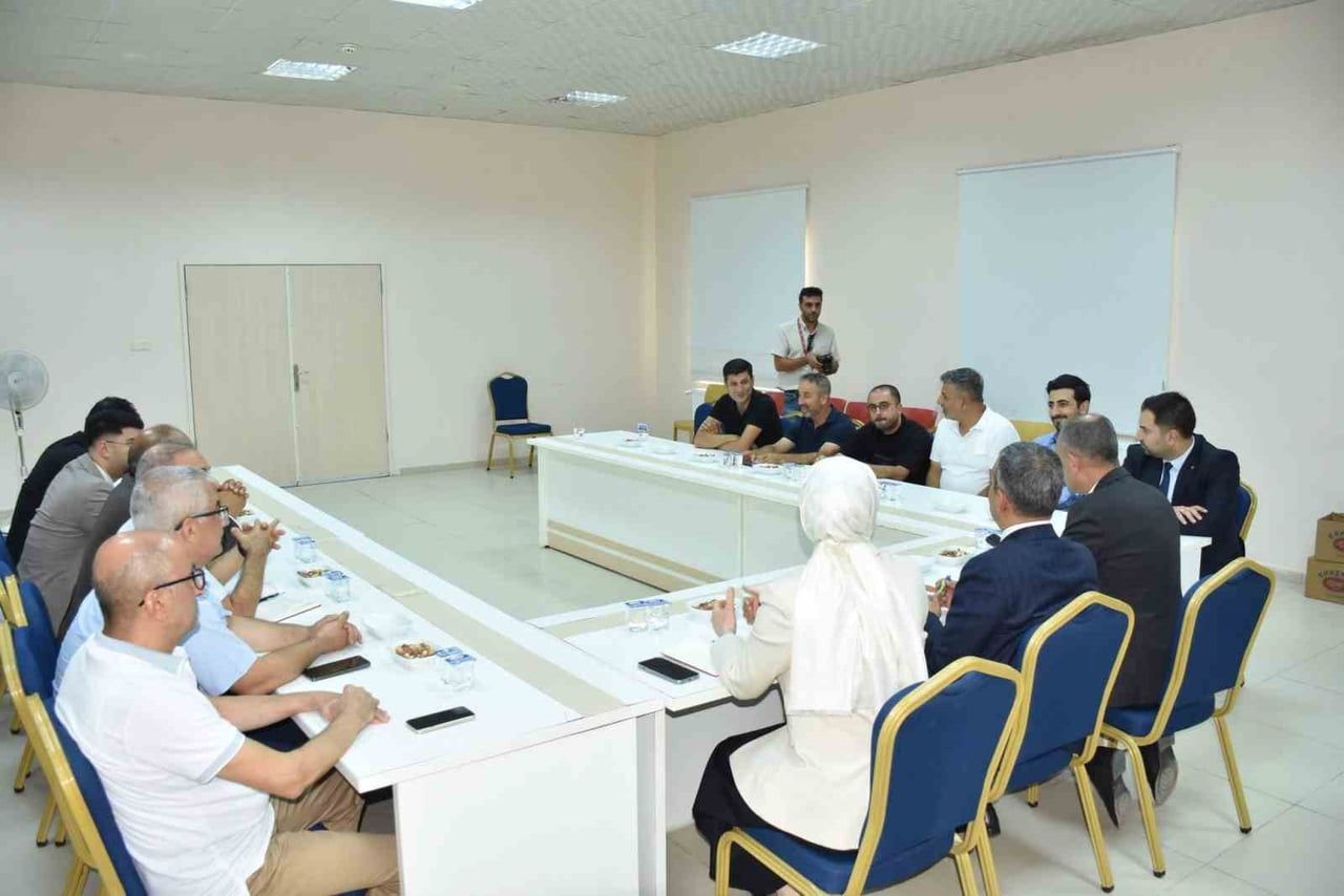 ELAZIĞ’DA SAĞLIK HİZMETLERİ DEĞERLENDİRİLDİ