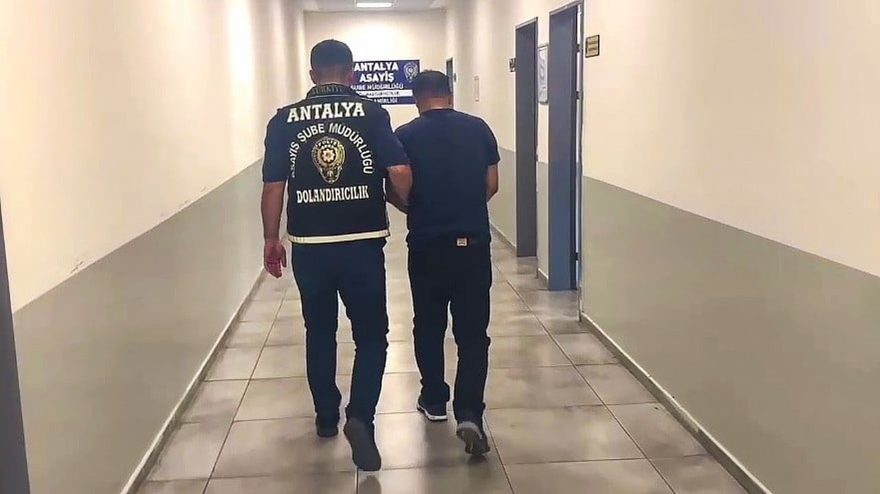 KENDİSİNİ TELEFONDA KOMİSER OLARAK TANITIP HAKKINDA FETÖ SORUŞTURMASI BULUNDUĞUNU SÖYLEYEREK...