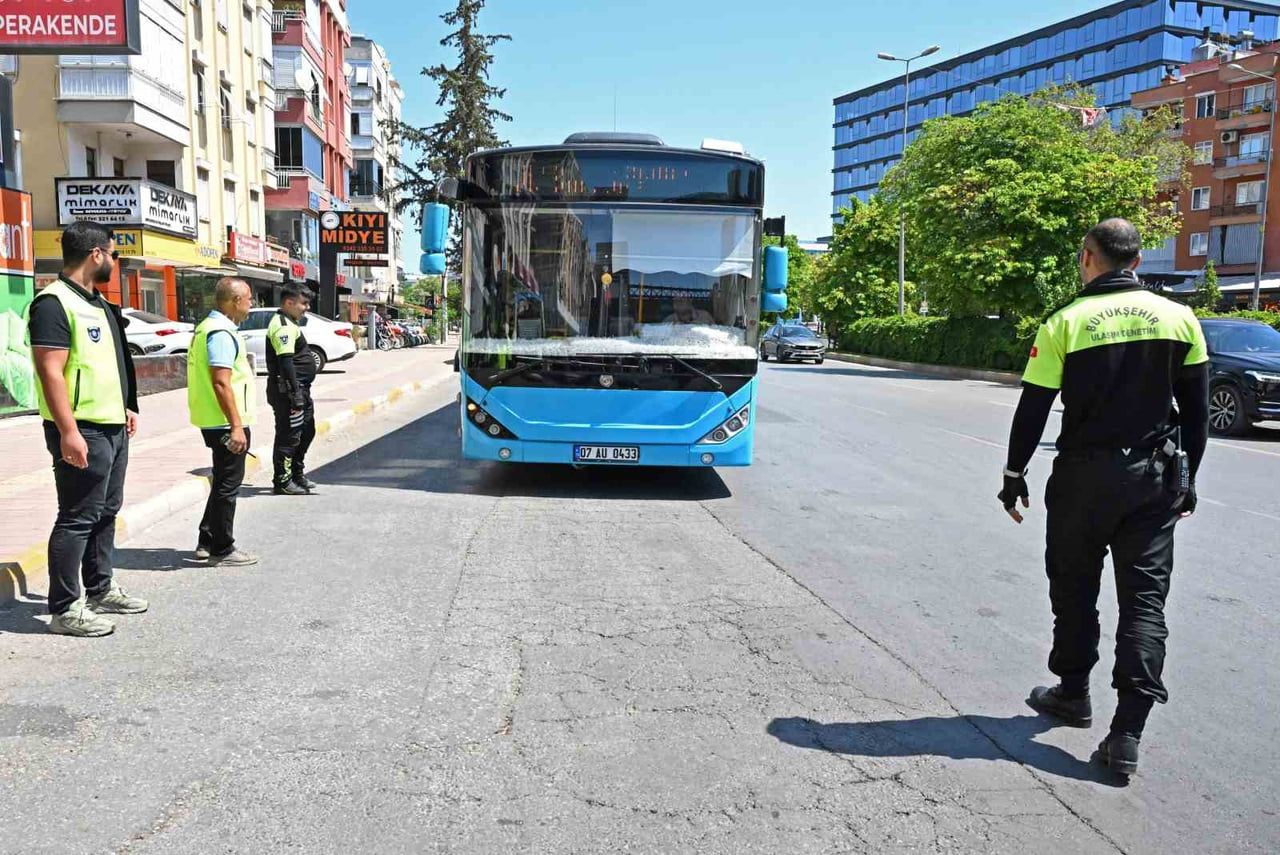 ANTALYA BÜYÜKŞEHİR BELEDİYESİ, YAZ SICAKLARININ ETKİSİNİ ARTIRMASIYLA BİRLİKTE TOPLU TAŞIMA...