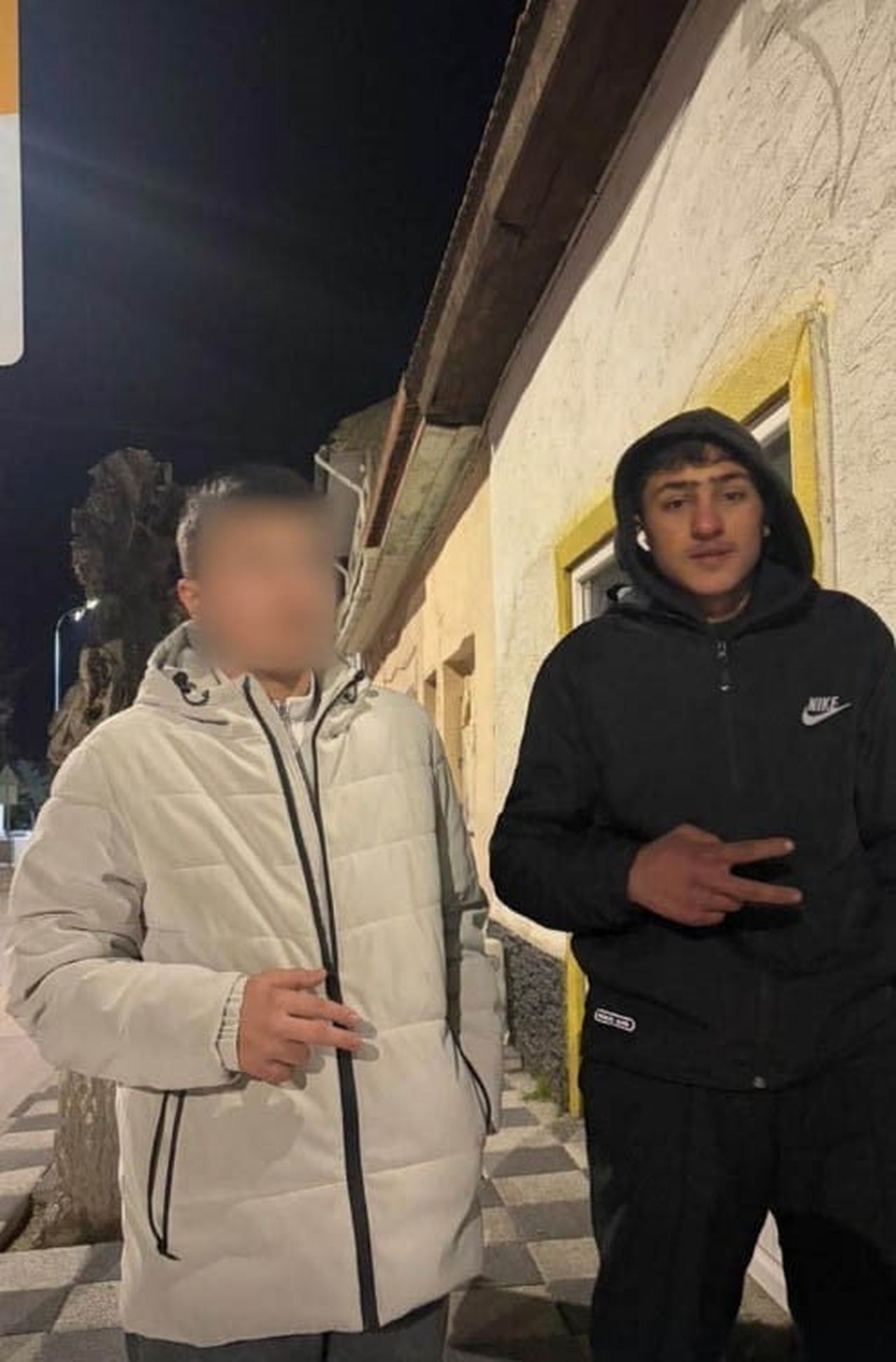 SOLDAKİ M.F.Y., SAĞDAKİ VEFAT EDEN BÜNYAMİN BOZKURT.