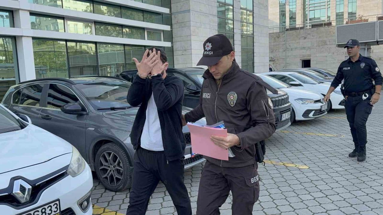 SAMSUN’UN İLKADIM İLÇESİNDE KİMLİK KONTROLÜ SIRASINDA POLİSLERE MUKAVEMET EDİP KADIN POLİSLERE...