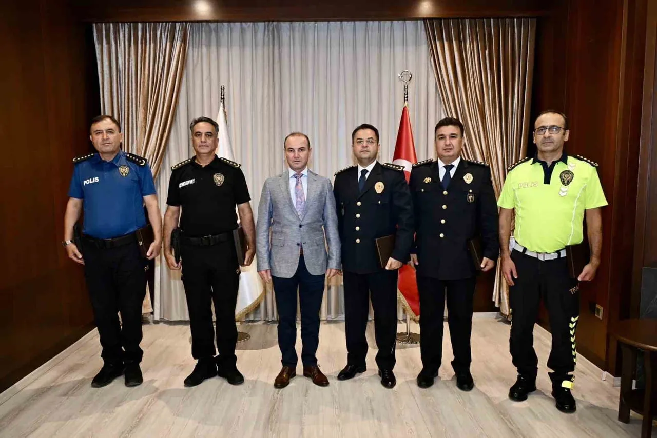 DENİZLİ'DE EMNİYET TEŞKİLATINDA GÖREVLİ 5 MÜDÜR YARDIMCISI, 1. SINIF EMNİYET MÜDÜRÜ RÜTBESİNE...