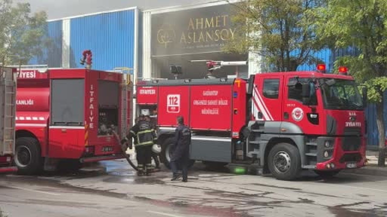 Gaziantep'te pamuk fabrikasında çıkan yangın kontrol altına alındı