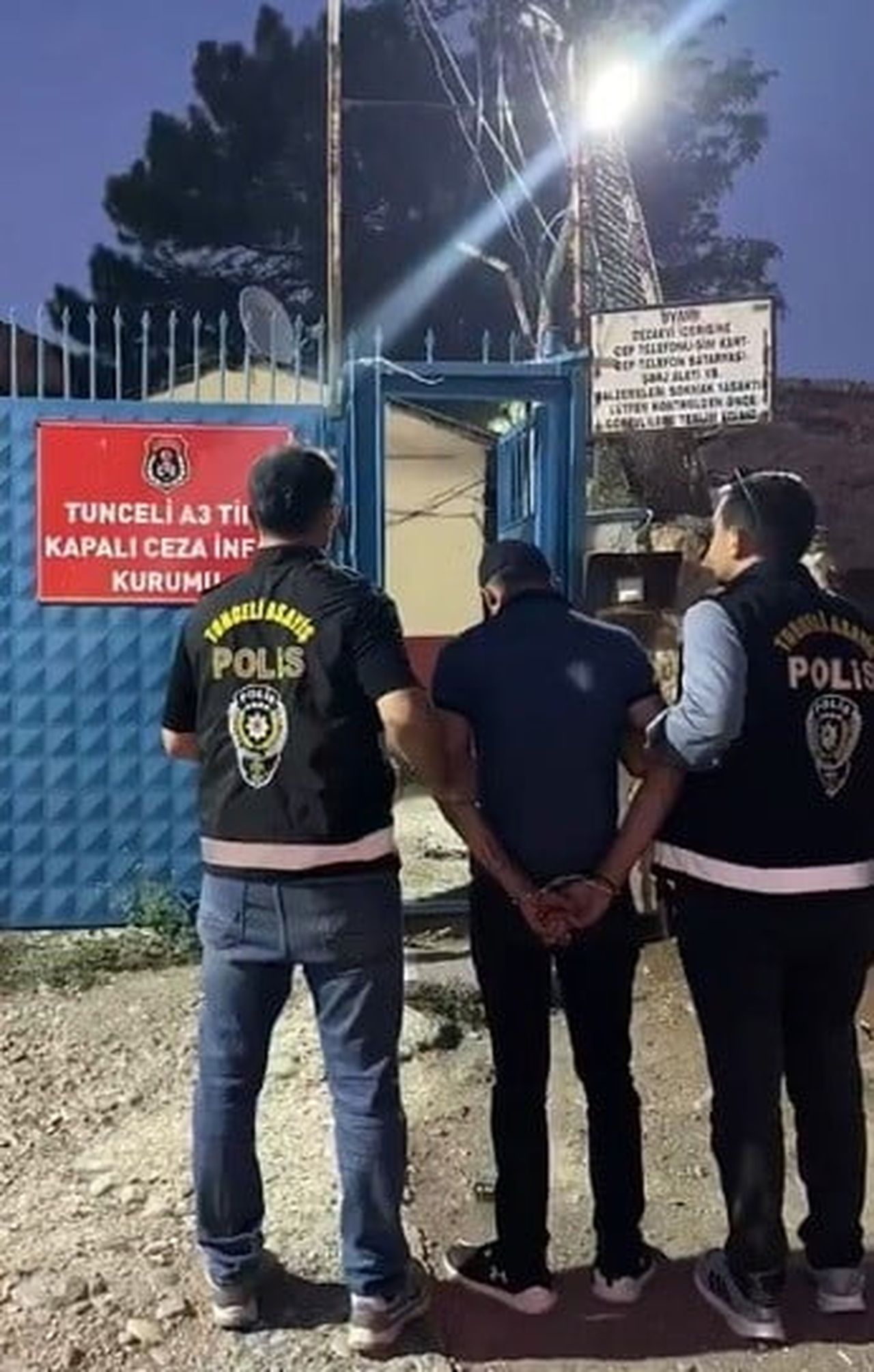 TUNCELİ’DE 14 YIL KESİNLEŞMİŞ HAPİS CEZASI BULUNAN ZANLI YAKALANDI
