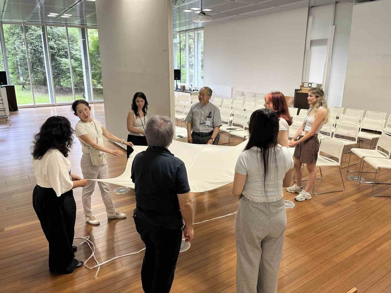 JAPONYA’YA GİDEN BAU’LU ÖĞRENCİLER, HEM MİMARİ TASARIM STÜDYOSU DERSLERİNE GİRDİLER HEM DE UZAK...