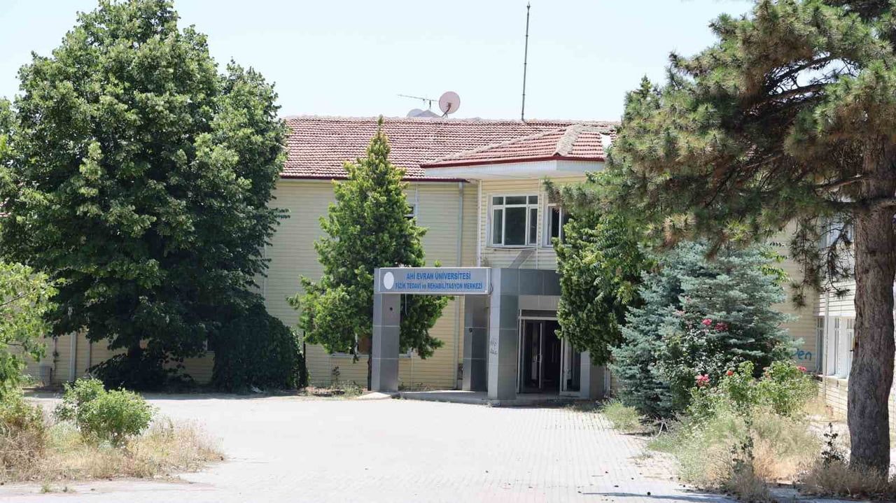 KIRŞEHİR İL GENEL MECLİSİ, TERME KAPLICASI YERLEŞKESİNDE BULUNAN VE RİSKLİ OLDUĞU TESPİT EDİLEN...