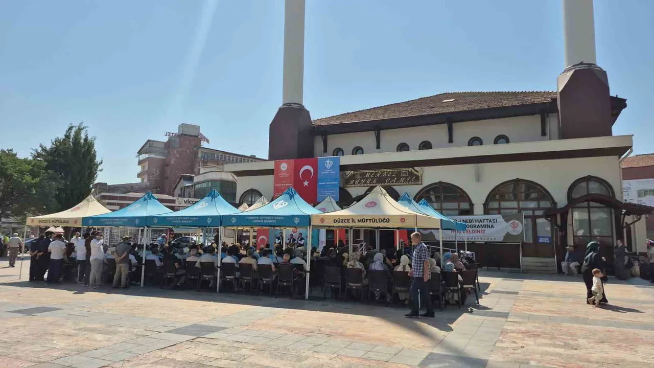 MEVLİD-İ NEBİ HAFTASI, DÜZCE’DE DÜZENLENEN PROGRAM İLE BAŞLADI. BU SENE "PEYGAMBER EFENDİMİZİN...