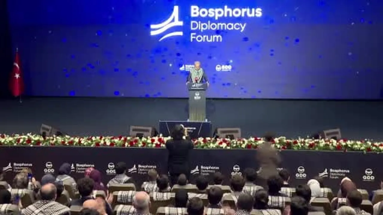 TBMM Başkanı Kurtulmuş: "Cumhuriyetimizin ilk asrının yarısını heba ettiğimiz terör meselesini...