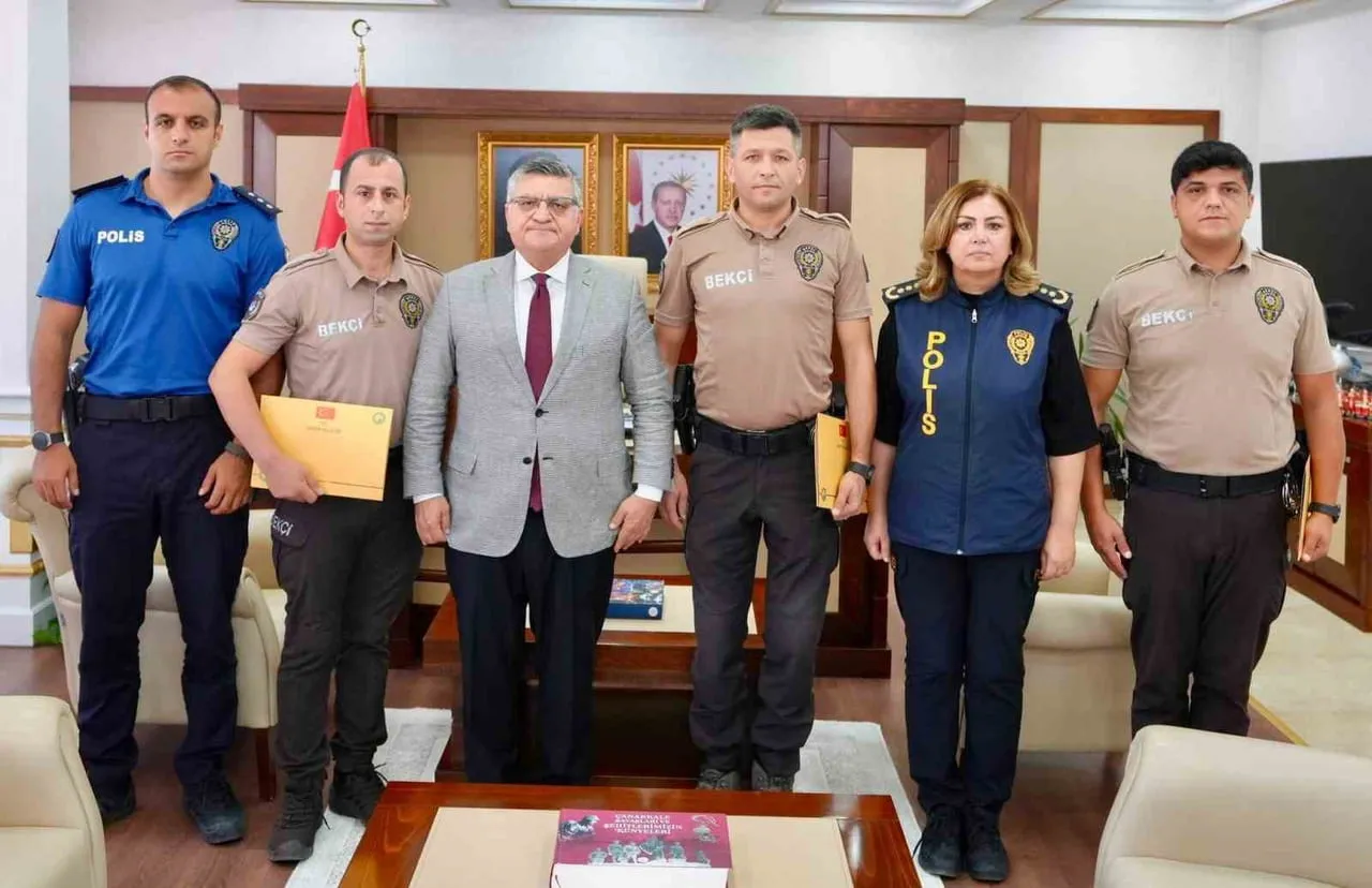 SİNOP'TA KESİNLEŞMİŞ HAPİS CEZASI BULUNAN ARANAN ŞAHISLARIN YAKALANMASINDA ÜSTÜN GAYRET GÖSTEREN...