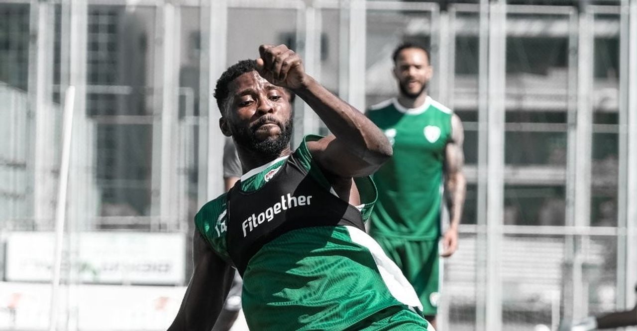 BURSASPOR, YENİ SEZON ÖNCESİ HAZIRLIKLARINA ÖZLÜCE İBRAHİM YAZICI TESİSLERİ’NDE TEKNİK DİREKTÖR...