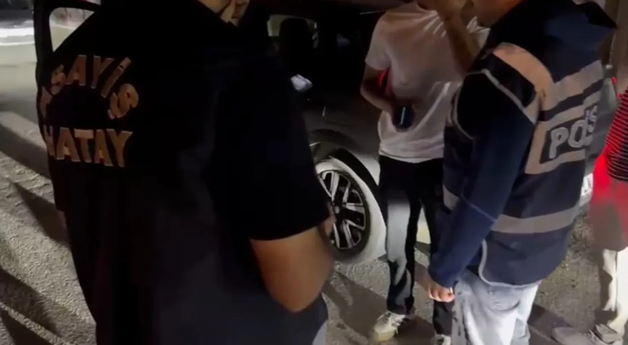 HATAY’IN ANTAKYA İLÇESİNDE POLİS EKİPLERİNCE GENEL ASAYİŞ VE KAMU DÜZENİNİN SAĞLANMASINA YÖNELİK...