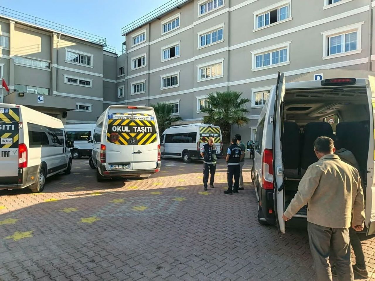 AYDIN'IN SÖKE İLÇESİNDE YENİ EĞİTİM ÖĞRETİM DÖNEMİNİN BAŞLAMASIYLA BİRLİKTE ÖĞRENCİ SERVİS...