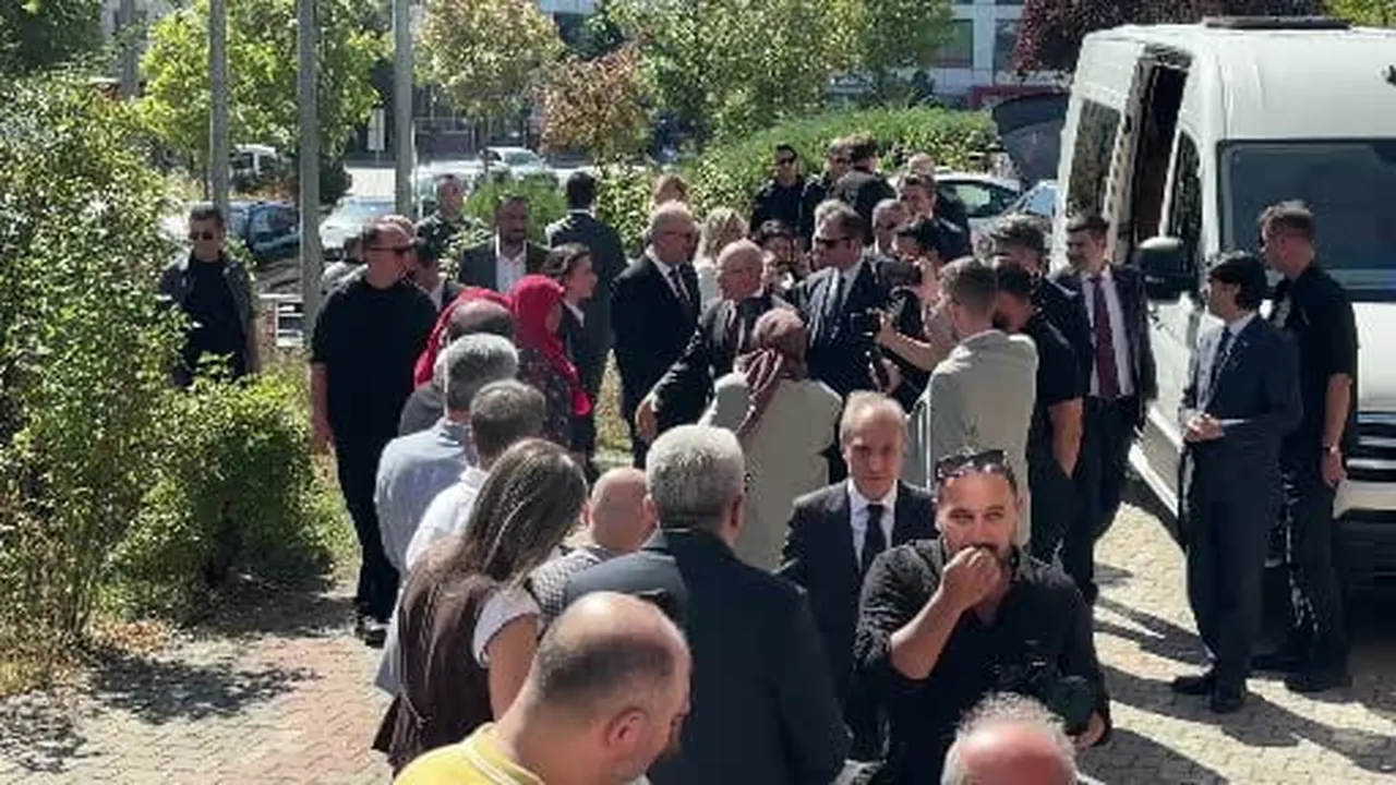 Bakan Şimşek’ten Bolu’da iş dünyası ve teşkilatla buluştu