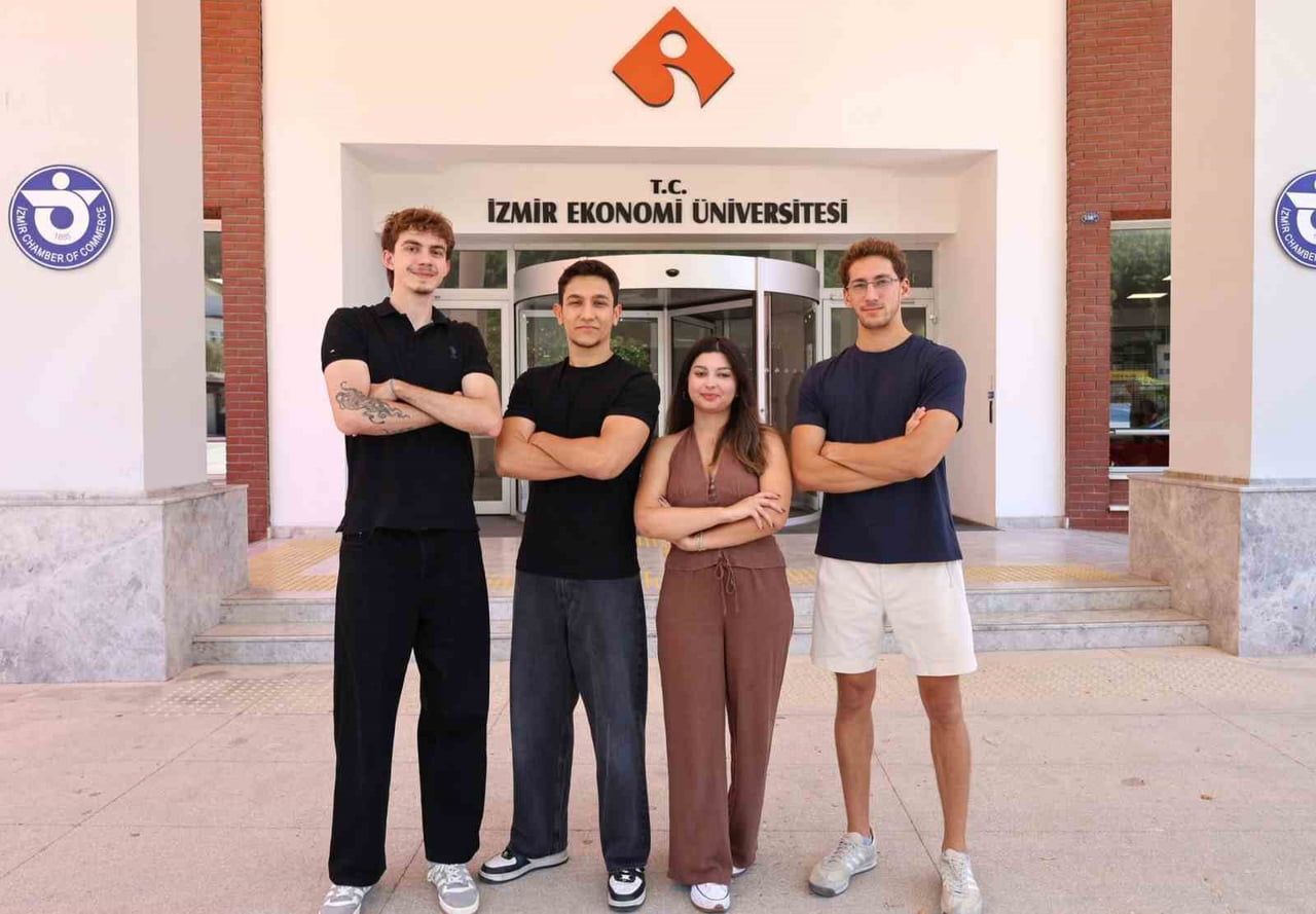 SOL BAŞTAN...ALİ EFE ZIH, BERK ALVER, DEFNE HIÇKIRAN VE İBRAHİM TUNAY