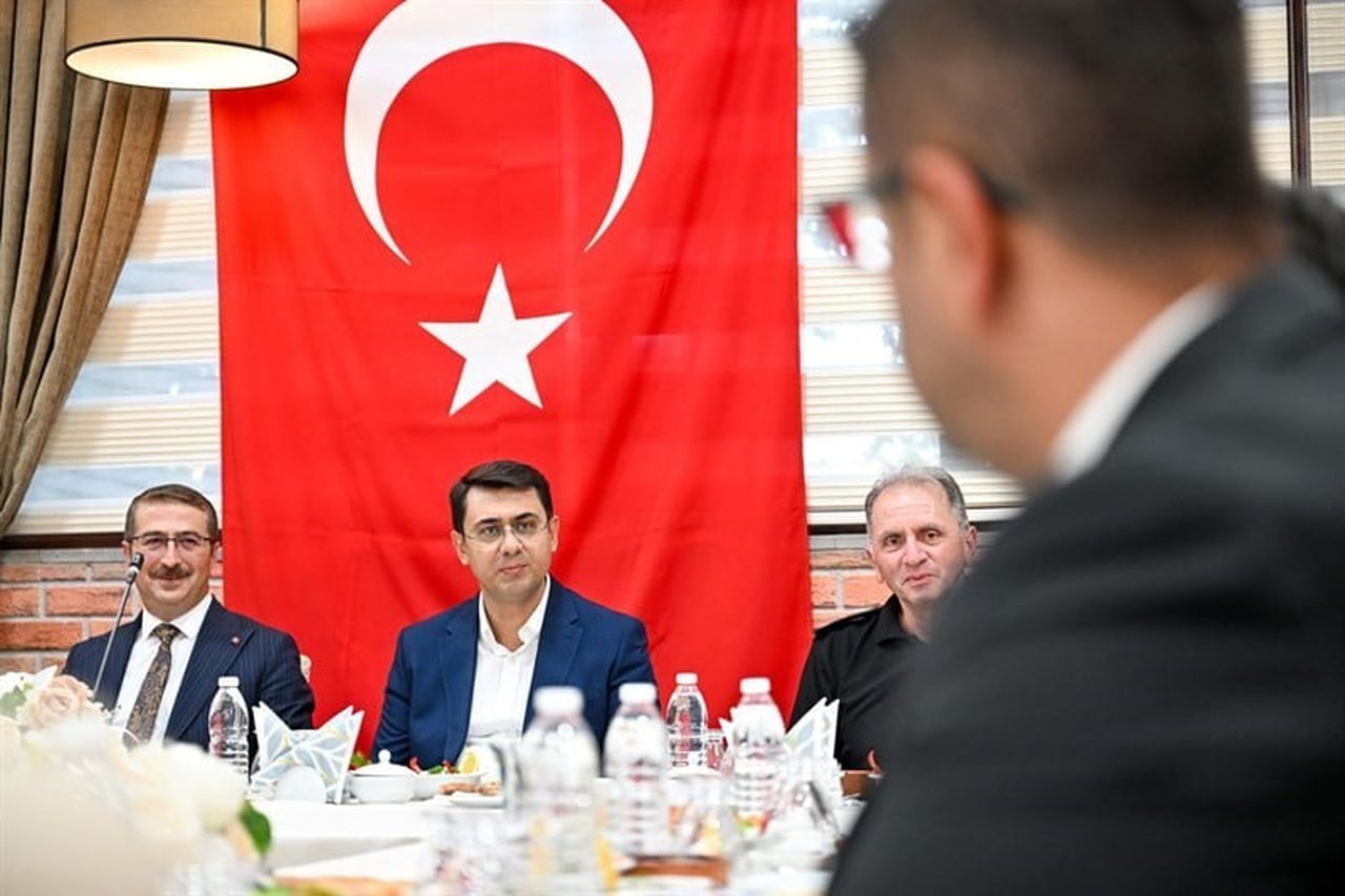 UŞAK İL EMNİYET MÜDÜRLÜĞÜNDE BİR ÜST RÜTBEYE TERFİ EDEN VE KENTTEKİ GÖREV SÜRELERİNİ TAMAMLAYARAK...