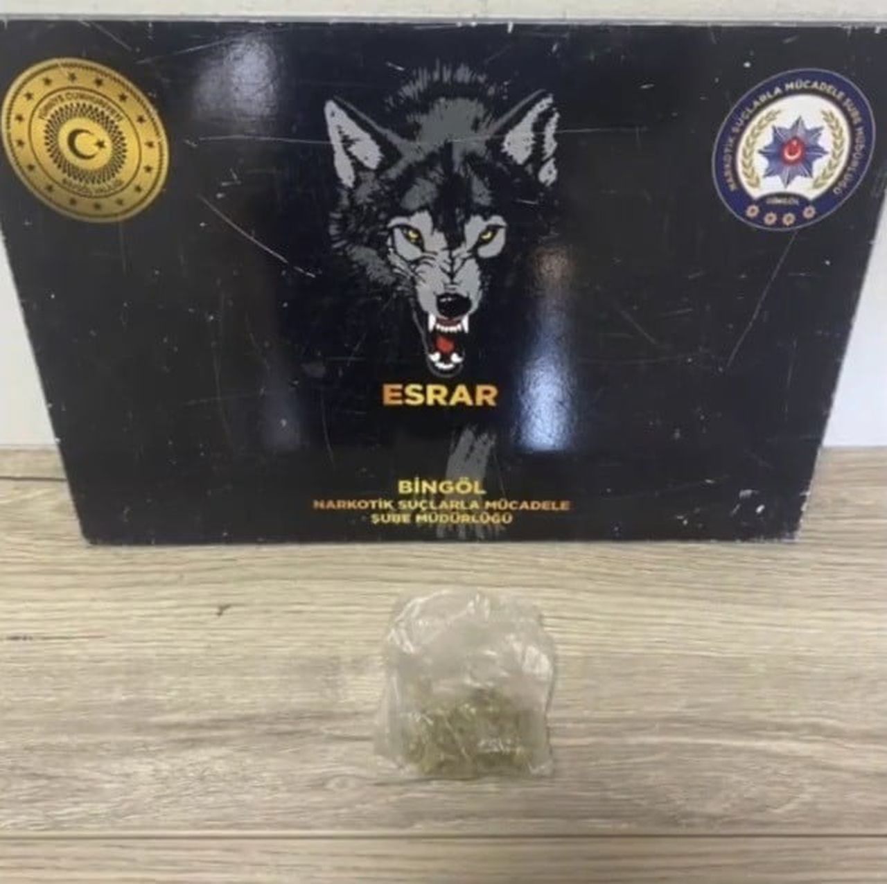 BİNGÖL’DE YAKLAŞIK 3 KİLO ESRAR ELE GEÇİRİLDİ