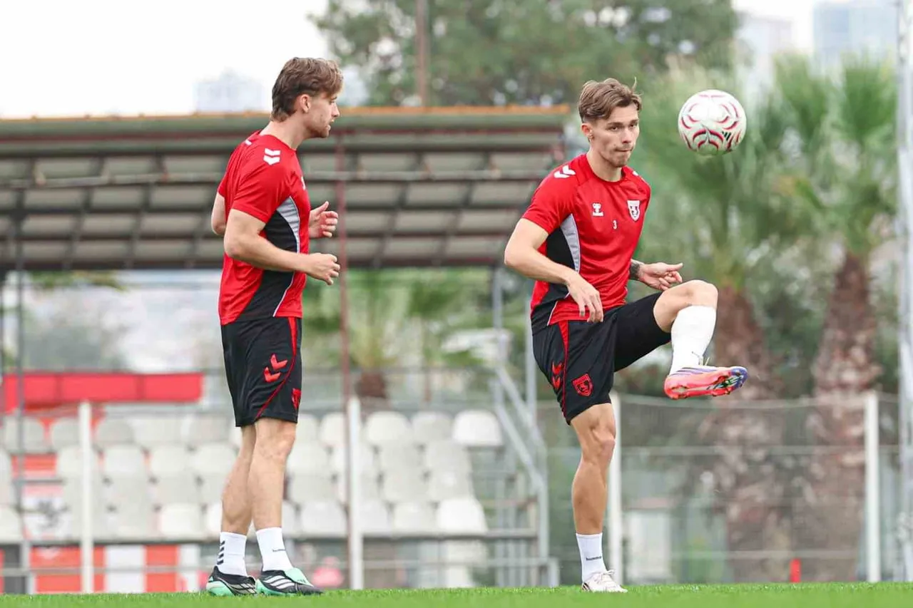 TRENDYOL SÜPER LİG EKİPLERİNDEN SAMSUNSPOR, LİGİN 10. HAFTASINDA KARŞILAŞACAĞI BAŞAKŞEHİR FK...