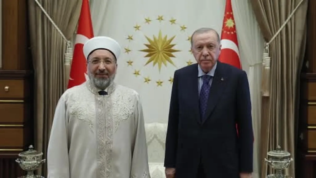 Cumhurbaşkanı Erdoğan, Diyanet İşleri Başkanı Safi Arpaguş'u kabul etti