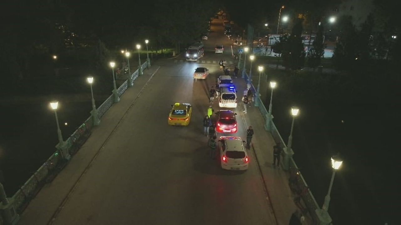 ESKİŞEHİR'DE GERÇEKLEŞTİRİLEN ASAYİŞ VE TRAFİK UYGULAMASINDA 348 ŞAHIS VE 127 ARAÇ...