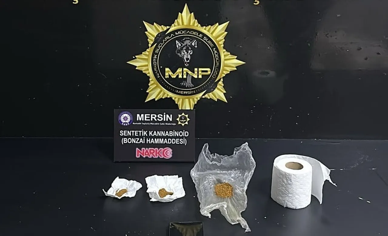 MERSİN CUMHURİYET BAŞSAVCILIĞI KOORDİNESİNDE NARKOTİK POLİSİNİN YAPTIĞI ÇALIŞMADA TORBACI OLARAK...
