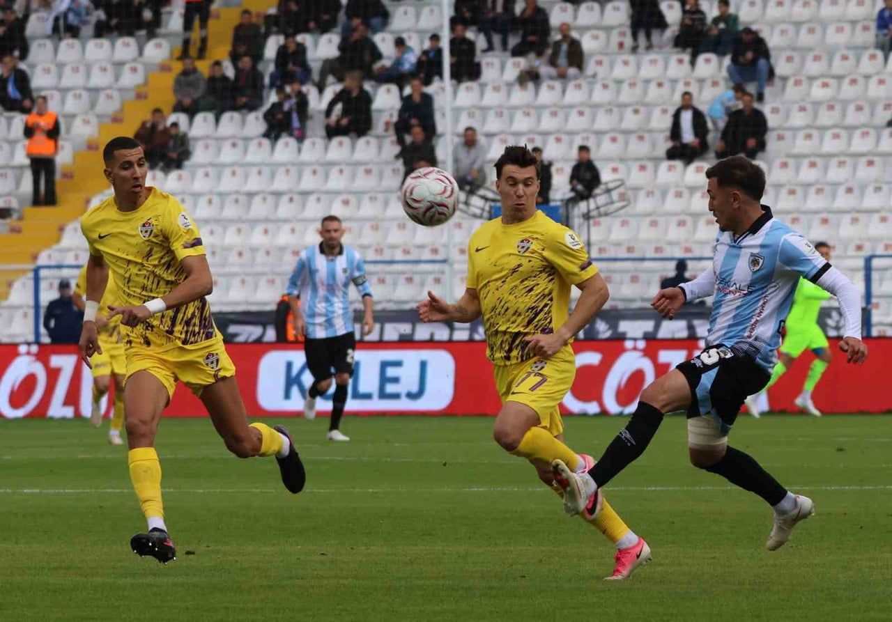 TRENDYOL SÜPER LİG'İN 8. HAFTASINDA ERZURUMSPOR FK, SAHASINDA KARŞILAŞTIĞI EYÜPSPOR'U 2-0 MAĞLUP...
