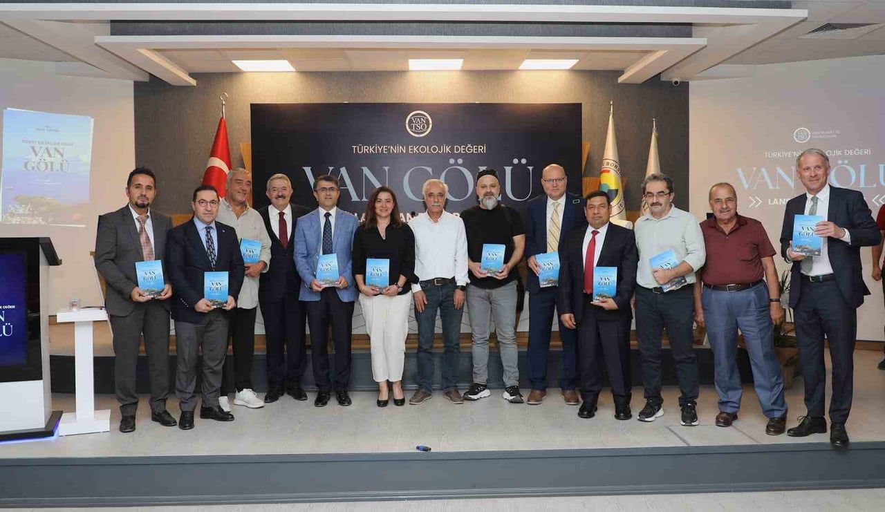 VAN TİCARET VE SANAYİ ODASI (VAN TSO) TARİHİNDE İLK KEZ HAZIRLANAN VE BİLİM/KÜLTÜR DÜNYASINA...