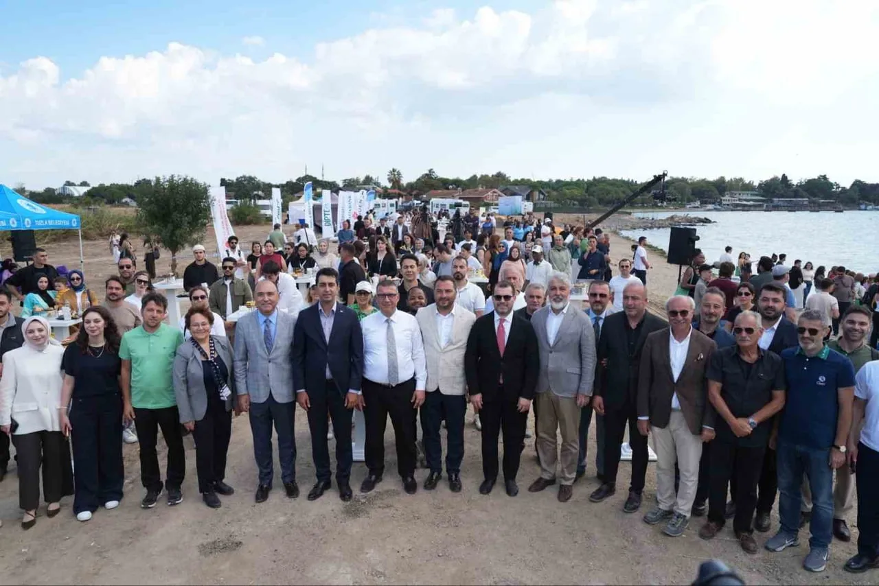 PROGRAMA; İSTANBUL VALİ YARDIMCISI CENGİZ KARABULUT, TUZLA KAYMAKAMI ÜMİT HÜSEYİN GÜNEY, TUZLA...
