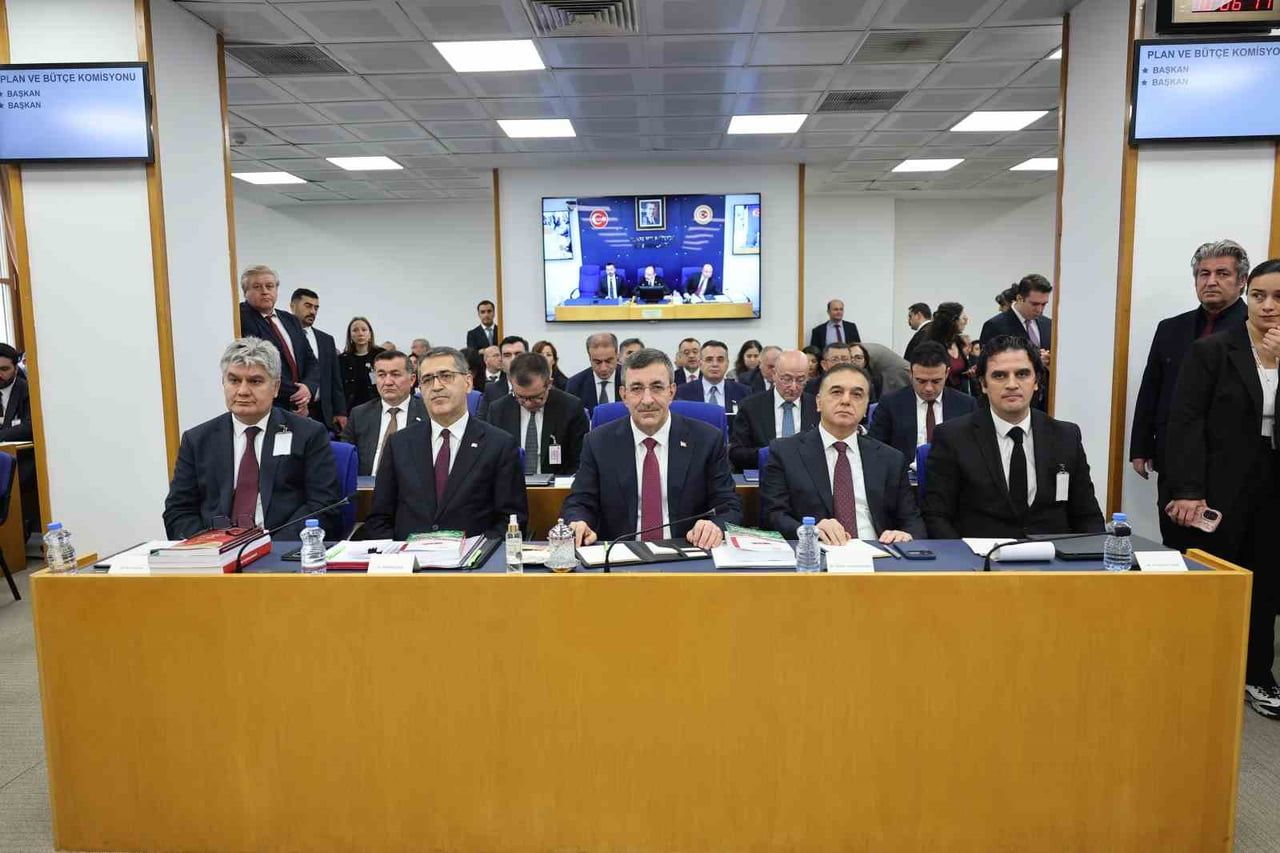 CUMHURBAŞKANI YARDIMCISI CEVDET YILMAZ, "2027 YILI BÜTÇEMİZDE ÖZELLİKLE EMEKLİLERİMİZİ...
