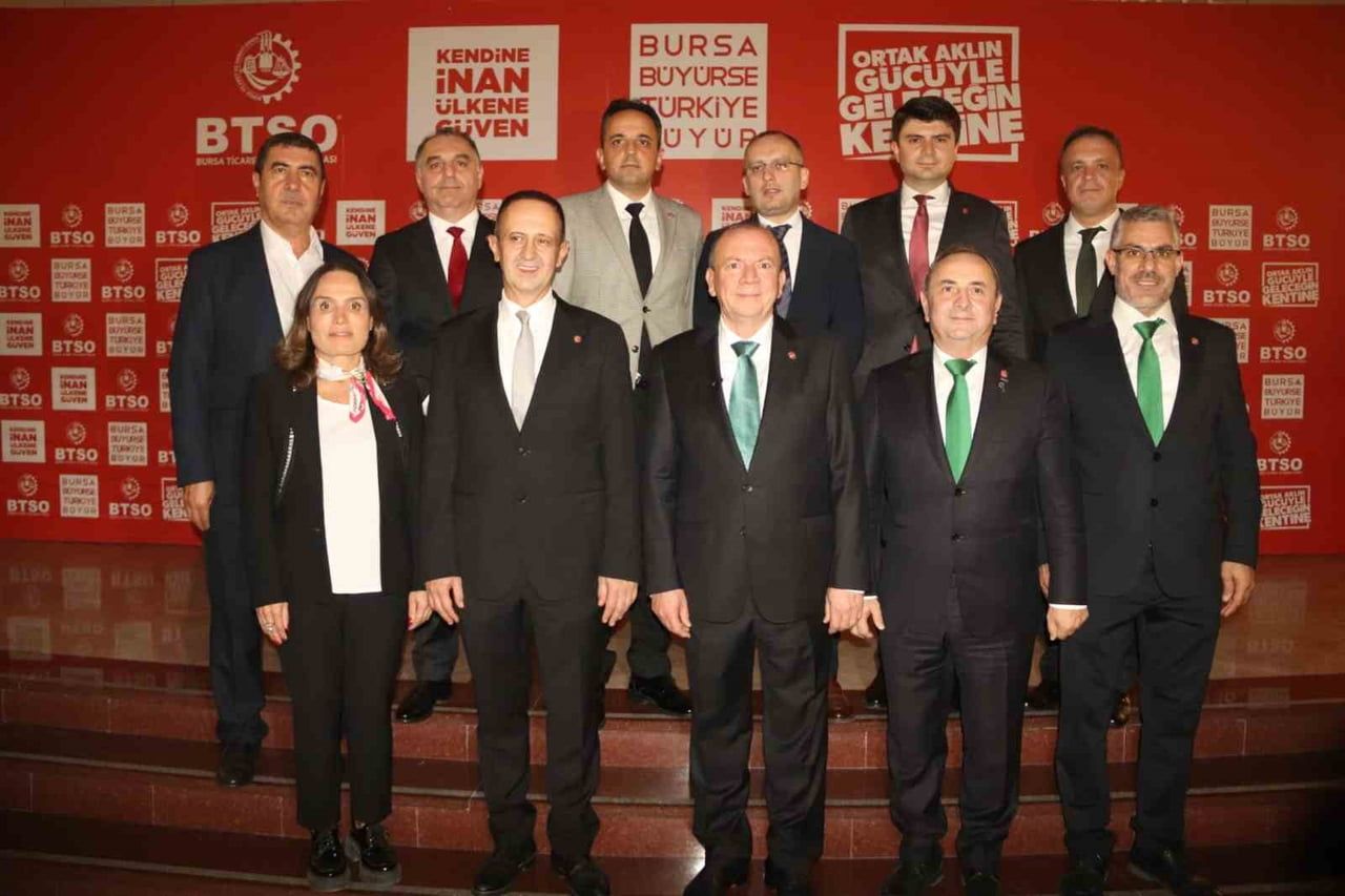 ÖZER MATLI BAŞKANLIĞINDAKİ YENİ YÖNETİM KURULUNDA ABİDİN ŞAKİR ÖZEN, SİNAN TOPUK, MURAT ÇAĞLAR...