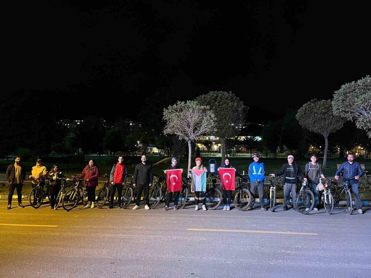 TATVAN RUN CLUB İLE VAN GÖLÜ AKTİVİSTLERİ DERNEĞİ ÜYELERİ, 7 EKİM 2023’TE BAŞLAYAN VE TÜM DÜNYANIN...