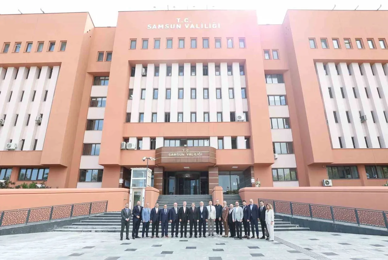 TETSİAD BAŞKANI MURAT ŞAHİNLER, TETSİAD BAŞKAN YARDIMCISI VE SAMSUN TİCARET VE SANAYİ ODASI BAŞKAN...