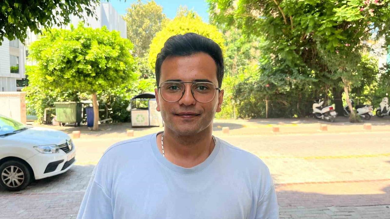 HİLMİ ÖZDEMİR ADLI VATANDAŞ