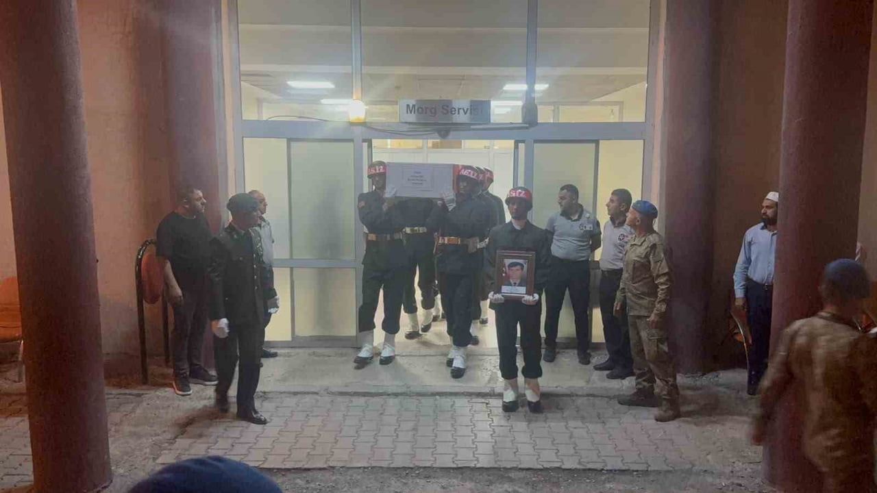 TABUTUN TÖREN ALANINA GETİRİLMESİ