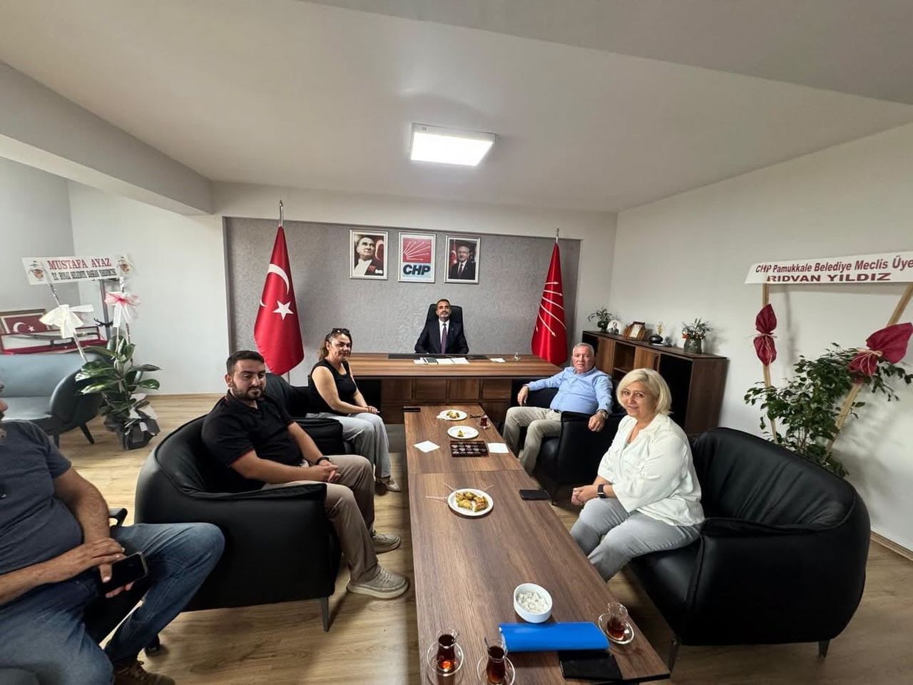 HONAZ BELEDİYE BAŞKANI YÜKSEL KEPENEK, CHP DENİZLİ İL BAŞKANI AYHAN ORAN’I TOPRAKLIK...
