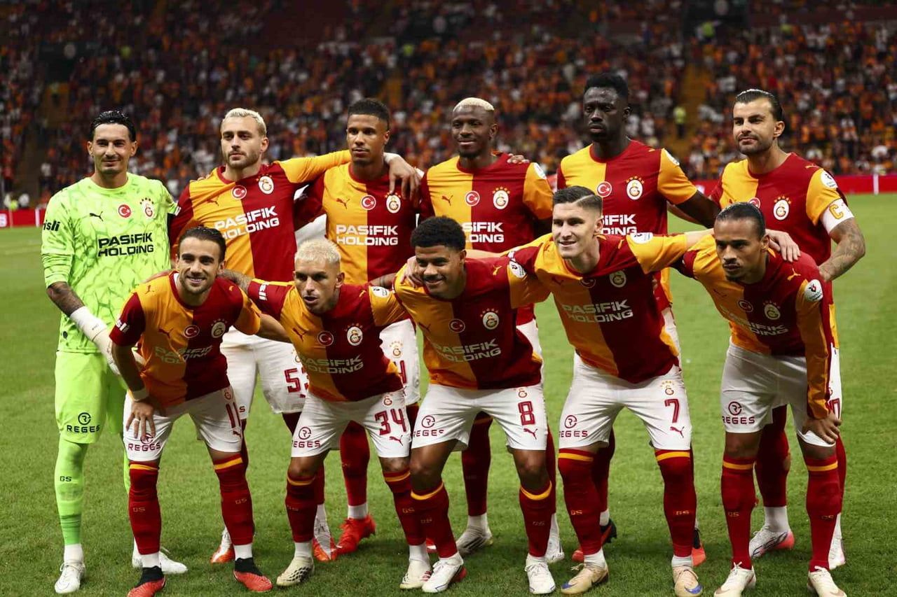 SARI-KIRMIZILILAR MÜSABAKAYA UĞURCAN ÇAKIR, ROLAND SALLAİ, DAVİNSON SANCHEZ, ABDÜLKERİM BARDAKCI...