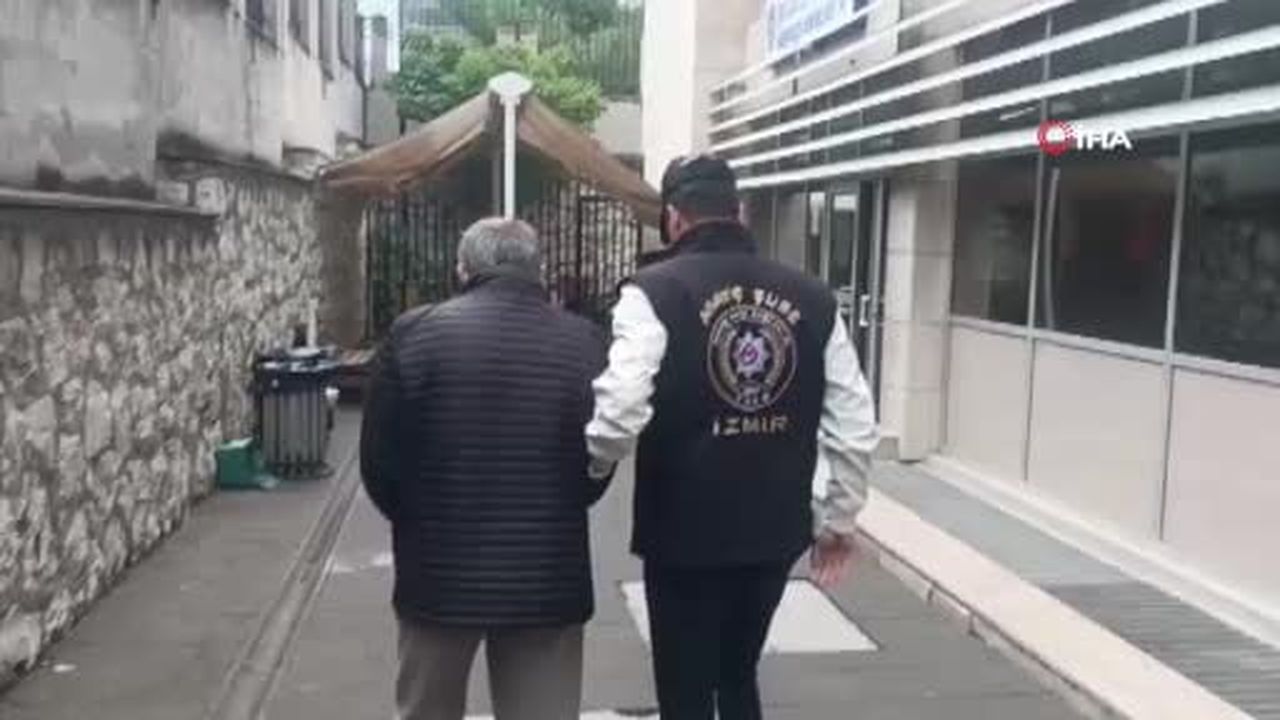 İzmir'de firariler polis takibinden kaçamadı
