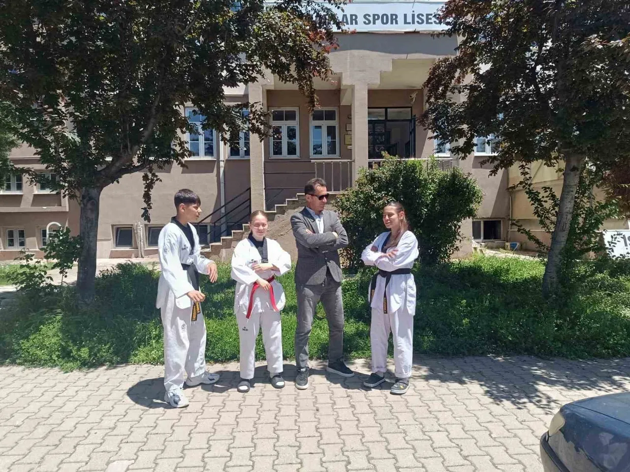 KÜTAHYA'DA ÇOCUK VE GENÇLERİ SPORA KAZANDIRMAK AMACIYLA PAZARLAR, ŞAPHANE, SİMAV VE GEDİZ...
