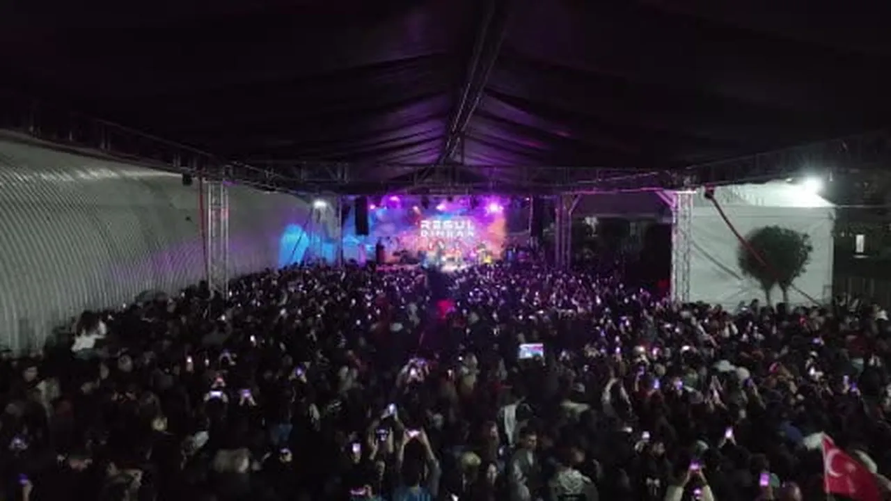 Kağıthaneliler Cumhuriyet Bayramını konserle kutlandı