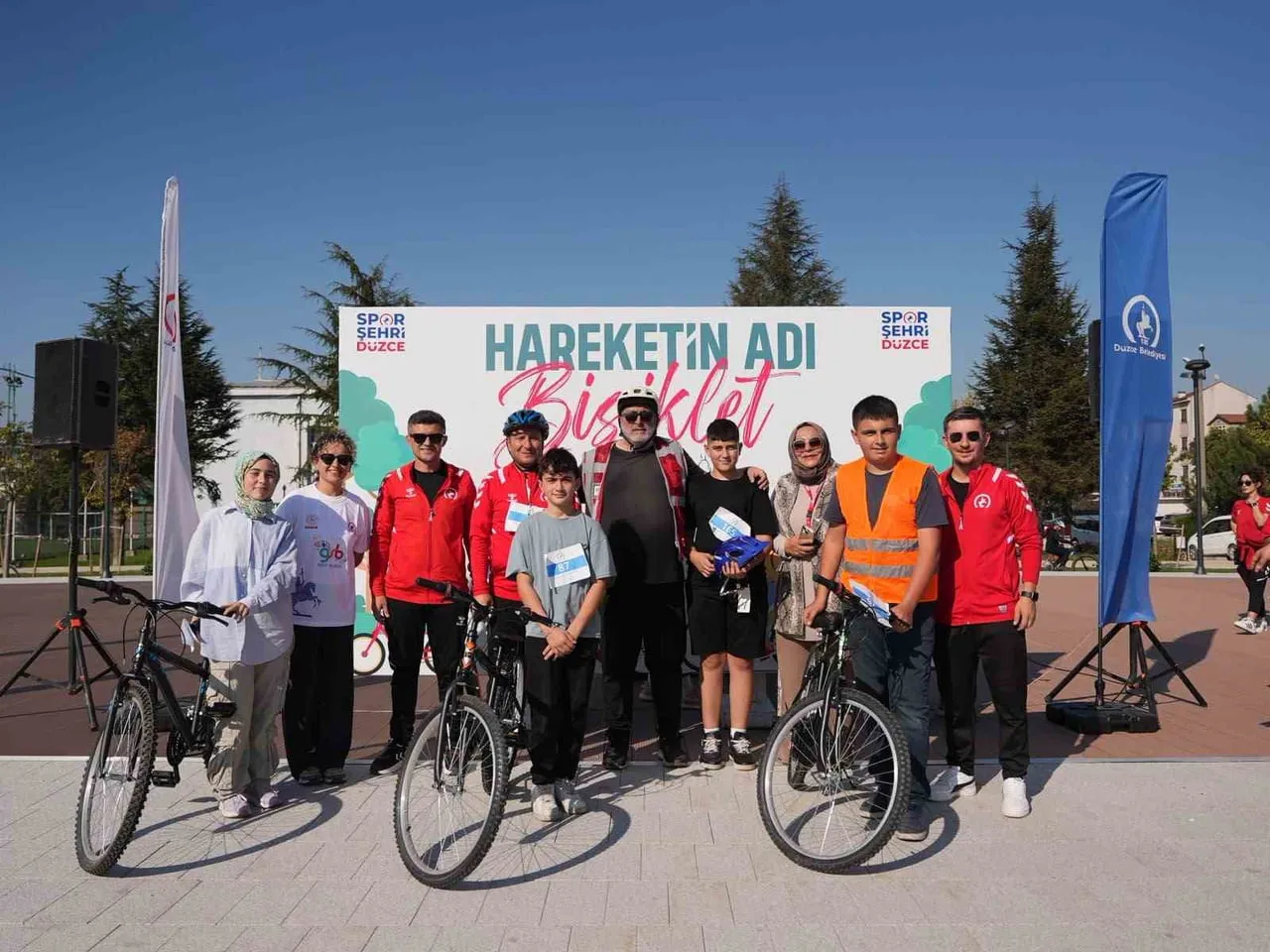 DÜZCE BELEDİYESİ HER YAŞTAN VATANDAŞIN SPOR VE HAREKETİ YAŞAM TARZI OLARAK BENİMSEMESİ İÇİN...