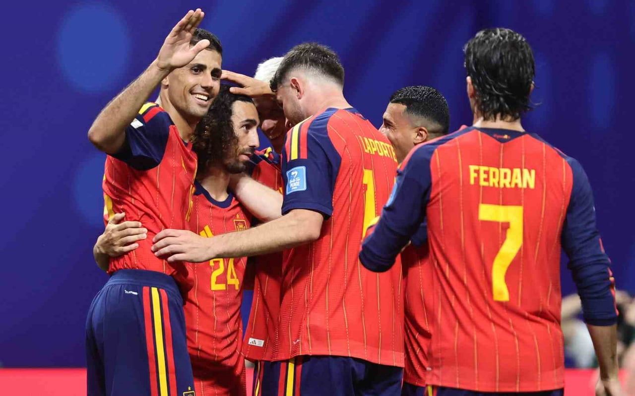 2026 FIFA DÜNYA KUPASI'NDA ZAFERE ULAŞAN İSPANYA, ERKEKLER VE KADINLAR DÜNYA ŞAMPİYONLUKLARINI...