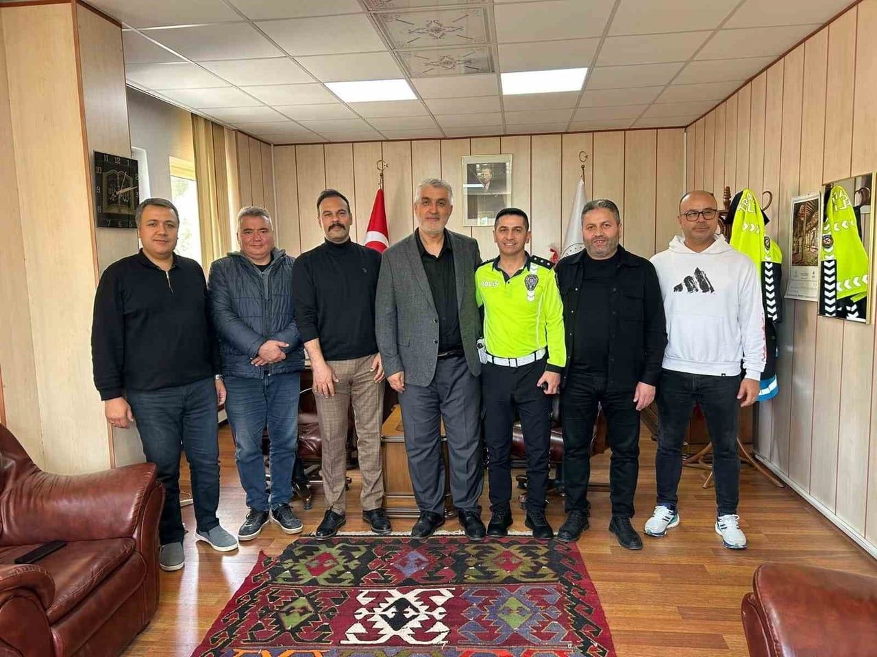 CAMİLER VE DİN GÖREVLİLERİ HAFTASI VESİLESİYLE SİVRİHİSAR İLÇE MÜFTÜLÜĞÜ'NE GERÇEKLEŞTİRİLEN KURUM...