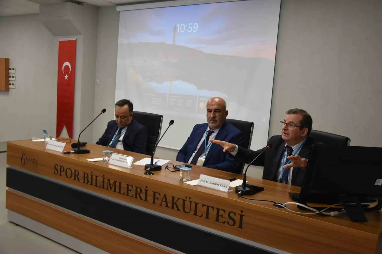 MANİSA CELAL BAYAR ÜNİVERSİTESİ TARAFINDAN DÜZENLENEN ULUSLARARASI SEMPOZYUMDA, KENTİN TARİHSEL...