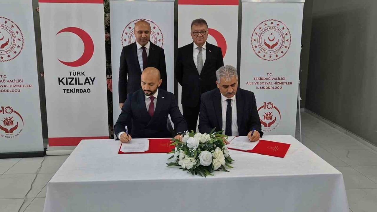 PROTOKOLE İMZALAR ATILDI