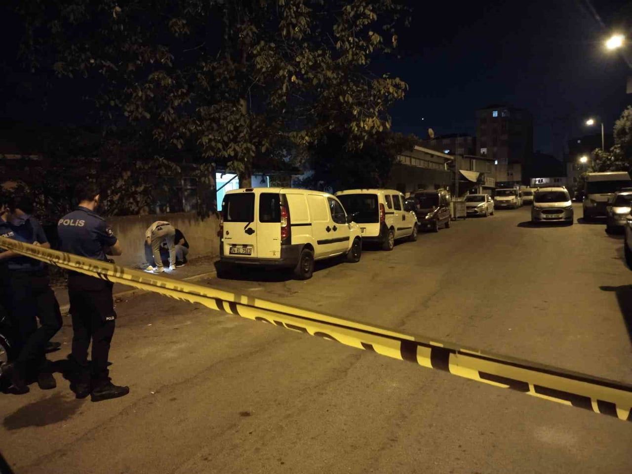 ATAŞEHİR'DE GECEKONDUYA SİLAHLI SALDIRI