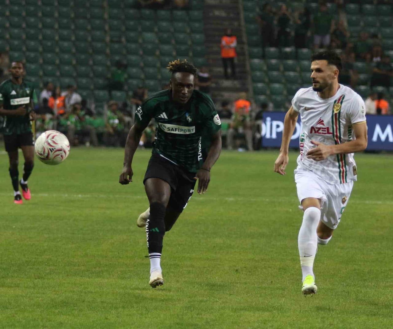 TRENDYOL SÜPER LİG'İN 2. HAFTASINDA KOCAELİSPOR, SAHASINDA AMED SPORTİF FAALİYETLER İLE...