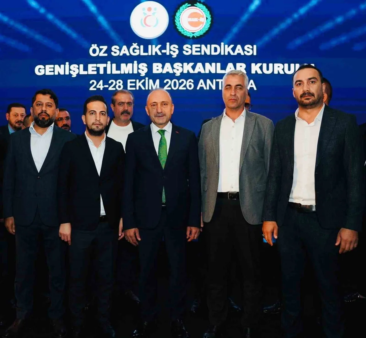 HAK-İŞ DİYARBAKIR İL BAŞKANI VE ÖZ SAĞLIK İŞ SENDİKASI ŞUBE BAŞKANI MEHMET AKÜZÜM, ÖZ SAĞLIK İŞ...