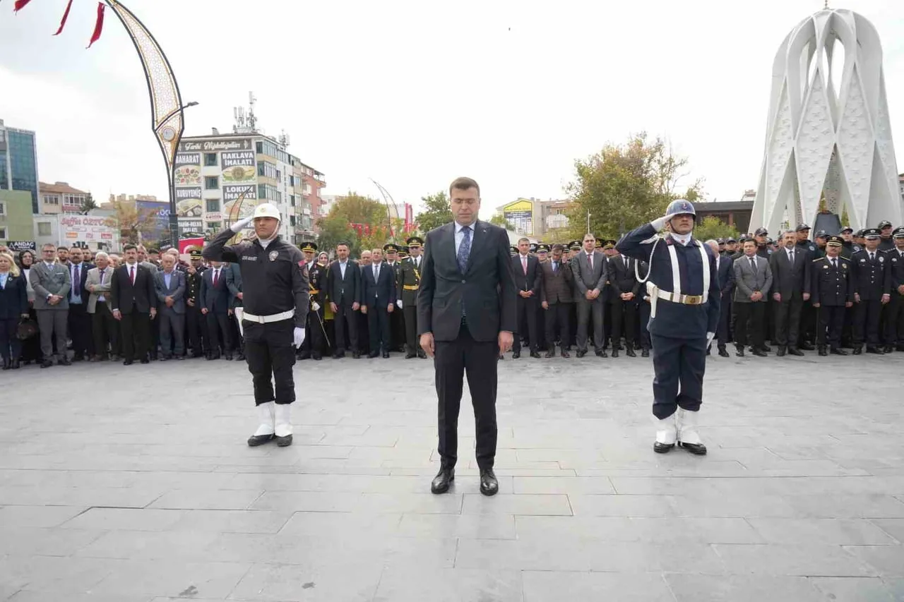NİĞDE’DE 29 EKİM CUMHURİYET BAYRAMI KUTLAMALARI BAŞLADI