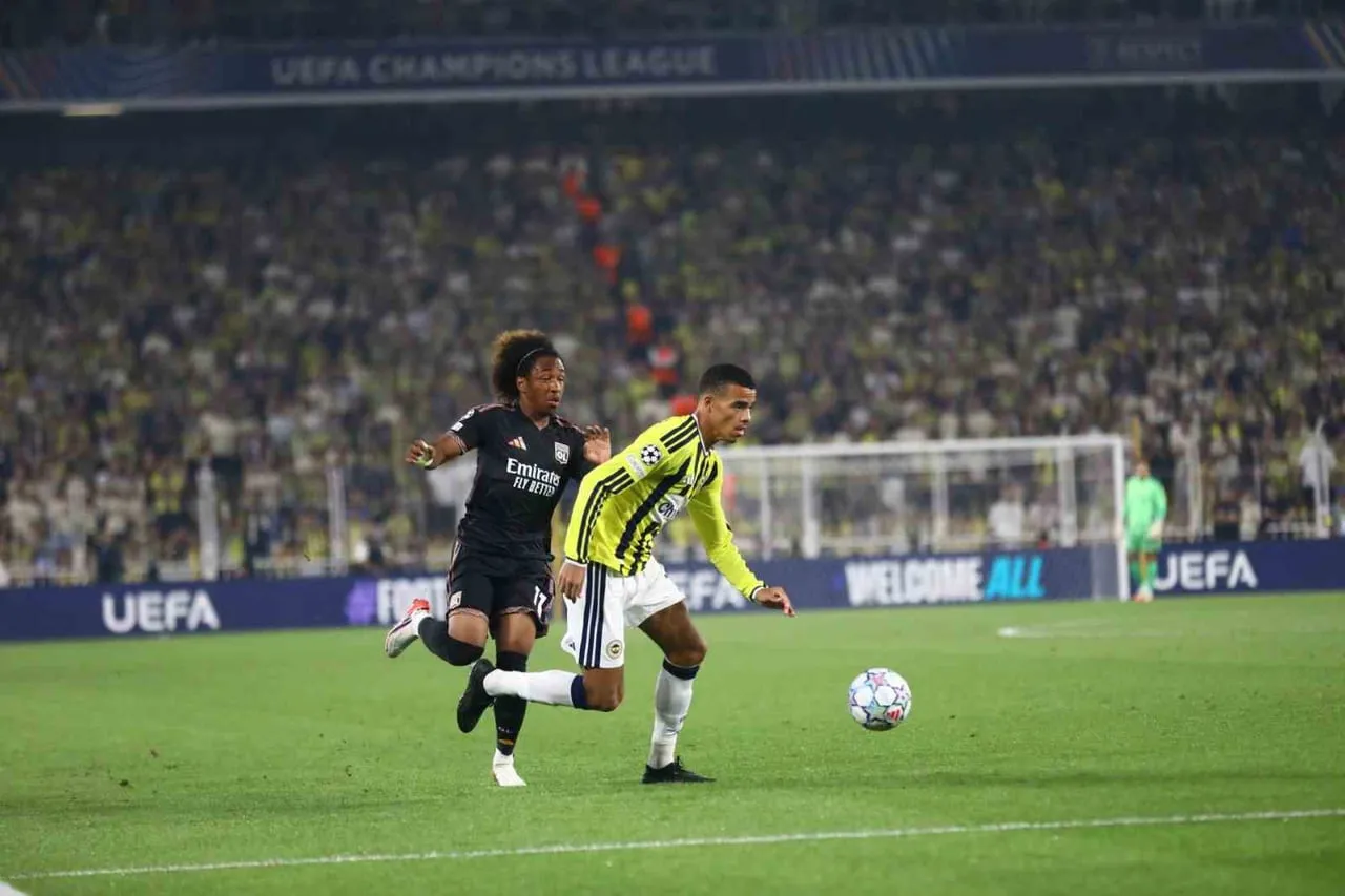 FENERBAHÇE, UEFA ŞAMPİYONLAR LİGİ PLAY-OFF TURU İLK MAÇINDA EVİNDE FRANSIZ TEMSİLCİSİ OLYMPİQUE...
