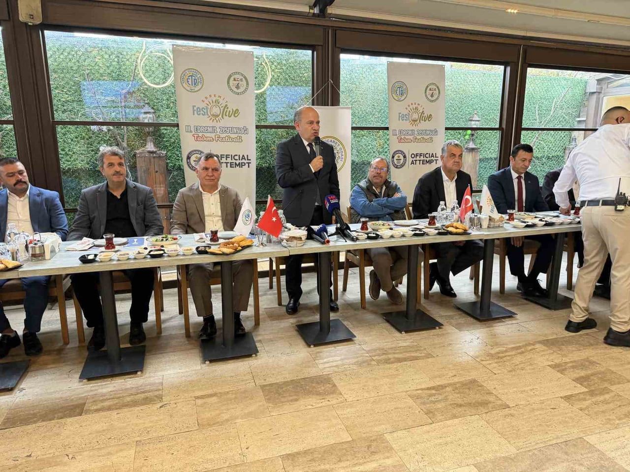 EDREMİT TİCARET ODASI BAŞKANI AHMET ÇETİN AÇIKLAMALARDA BULUNDU.