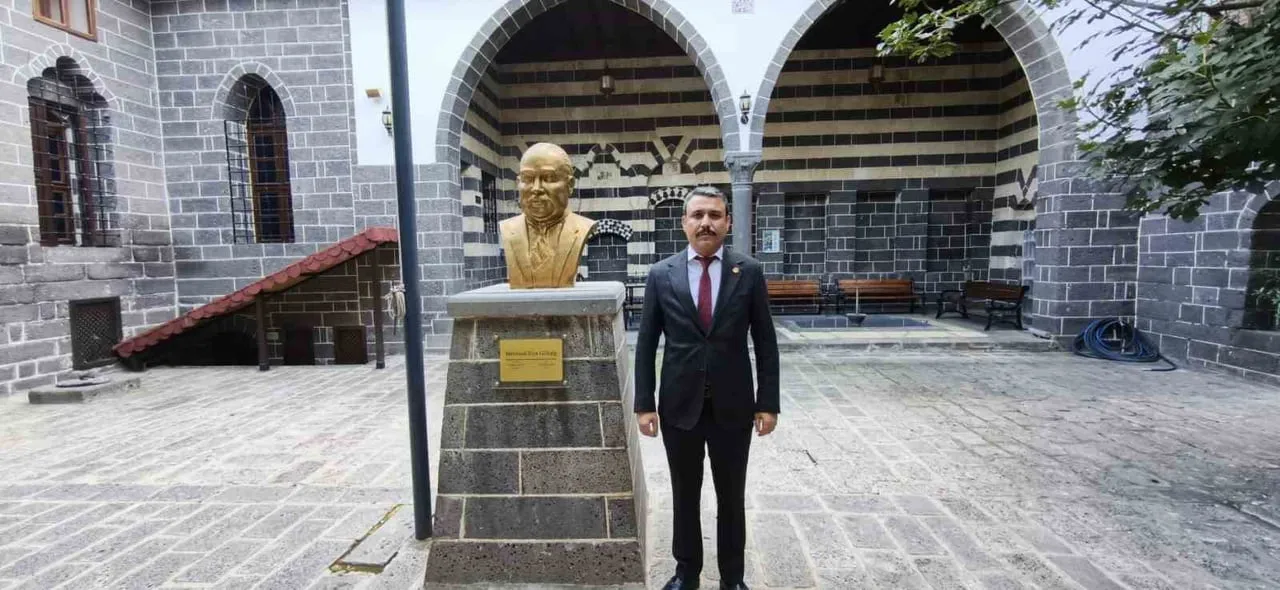 MHP DİYARBAKIR İL BAŞKANI HASAN ÖZCOŞKUN, TÜRK MİLLİYETÇİLİĞİNİN ÖNEMLİ FİKİR ÖNCÜLERİNDEN...